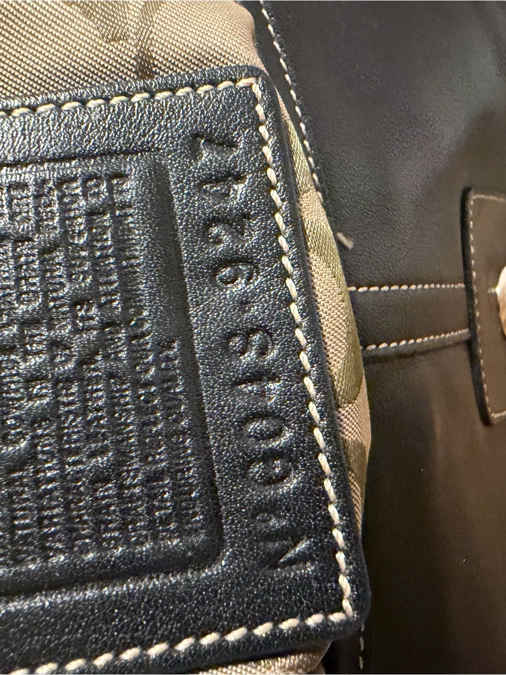 Coach soho Black Leather Buckle-Front Shoulder Bag - Picture 9 of 9